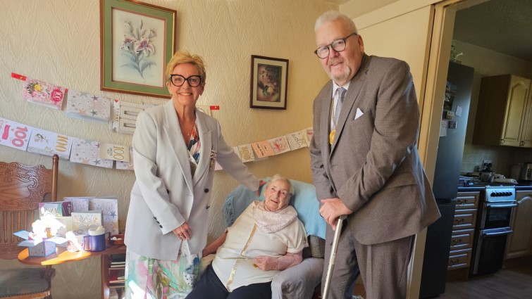 Margaret Campbell celebrating her 100th birthday with South Lanarkshire’s Depute Provost Bert Thomson and Deputy Lieutenant for Lanarkshire Linda McDowall