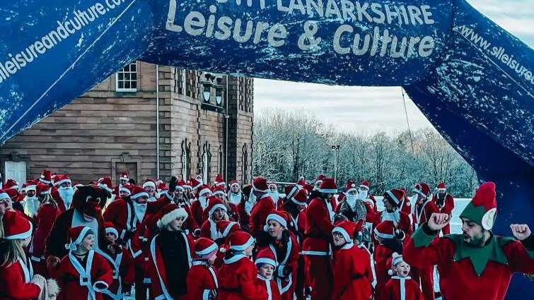 Sign up for Santa dash at Chatelherault