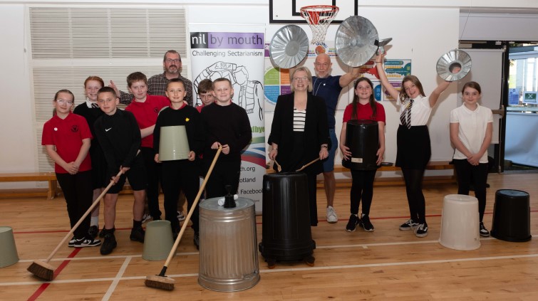 Pupils joined South Lanarkshire Council’s Chair of Education Cllr Lynsey Hamilton, staff from Nil by Mouth and musician and choreographer Carl Smith for a special morning of making music with their bodies and everyday household items