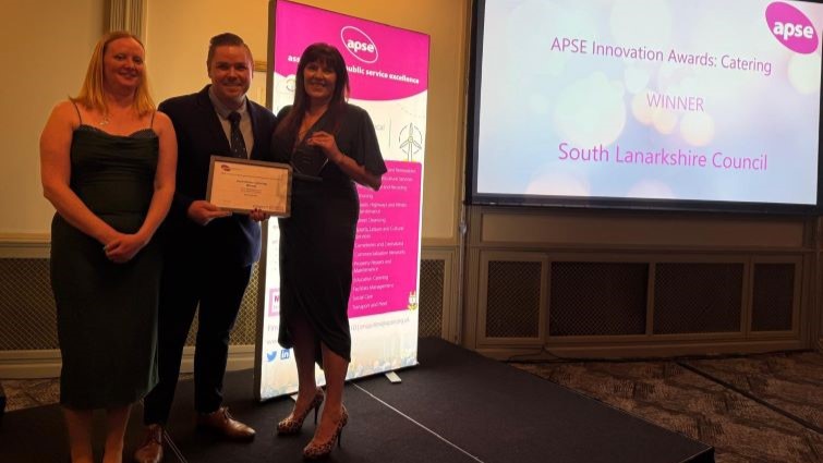 Isabel Veitch receives the Catering award at the APSE Innovation Awards 2025 for the Waste Warriors initiative in primary schools.